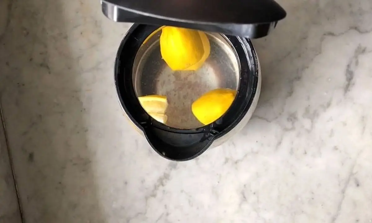 lemons-in-clear-kettle-on-marble-bench-1