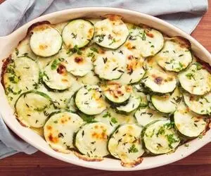 طرز تهیه گراتن کدو؛ یه غذا همه پسند و بی دردسر که با طعمش واست معجزه می‌کنه
