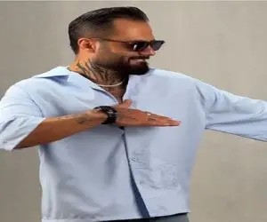 آواز شاد؛ پسر لباس فروش با شنقلی نانای نانای یه رقصی رفت حض میکنی دیدنش (^o^)