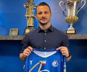 واکنش آرمان رمضانی به تمدید قراردادش با آبی ها