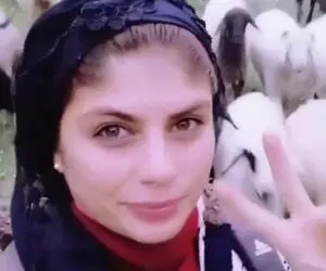 آواز شادیسم؛ دخترک چوپان با سوت آهنگی گوسفندارو جذب خودش میکنه باید مدل میشد