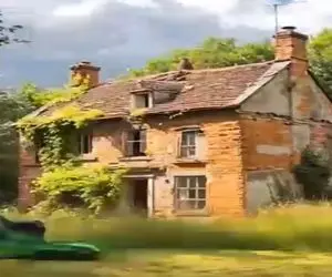 معماری خلاقانه؛ خونه مخروبه رو یجور بازسازی کردن که سنکوپ میکنی از دیدنش چطور ممکنه