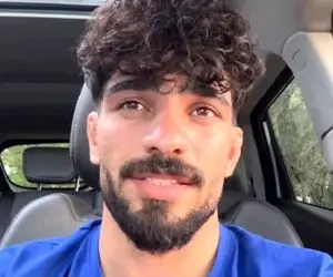 آواز محلی؛ پسر دهه هشتادی آهنگ دردومو دونوم دردومه دونی خونده ولی کسی نمیدونه ایشونه