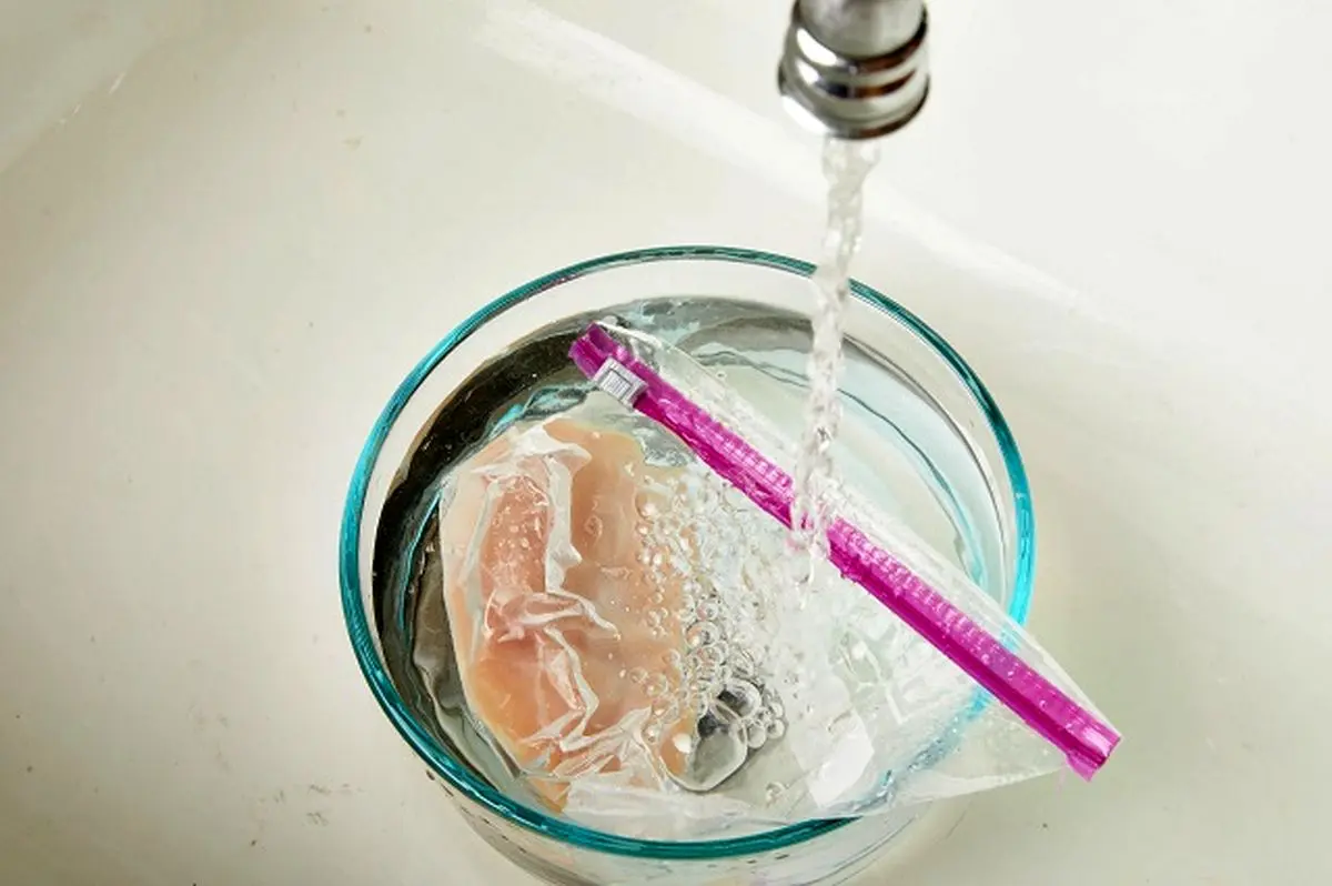 Kitchn_SkillsBattle_DefrostChicken_0290