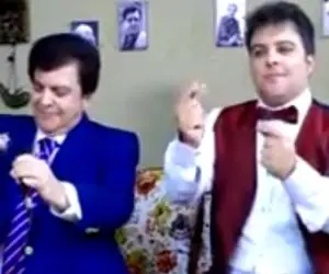 آواز برزنی؛ عباس قادری نشسته با آهنگ نازی نازی چه رقص ریزی میکنه ریتمش فورانی شده