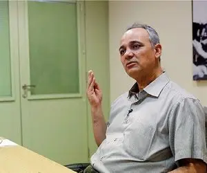 احمد زیدآبادی: مشکل از کجاست؟