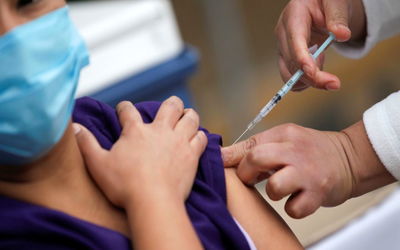 زمان آغاز واکسیناسیون عمومی علیه کرونا در ایران اعلام شد!