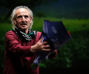 آواز نوستالژی؛ استاد ایرج رحمانپور یه آهنگ لری رقص درار خوند همه رو میخکوب صحنه کرد