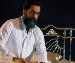 آواز جگرسوز؛ کامران تفتی چه با بغض آهنگ حیف رو تو تخت خوابش که تو آب میخونه