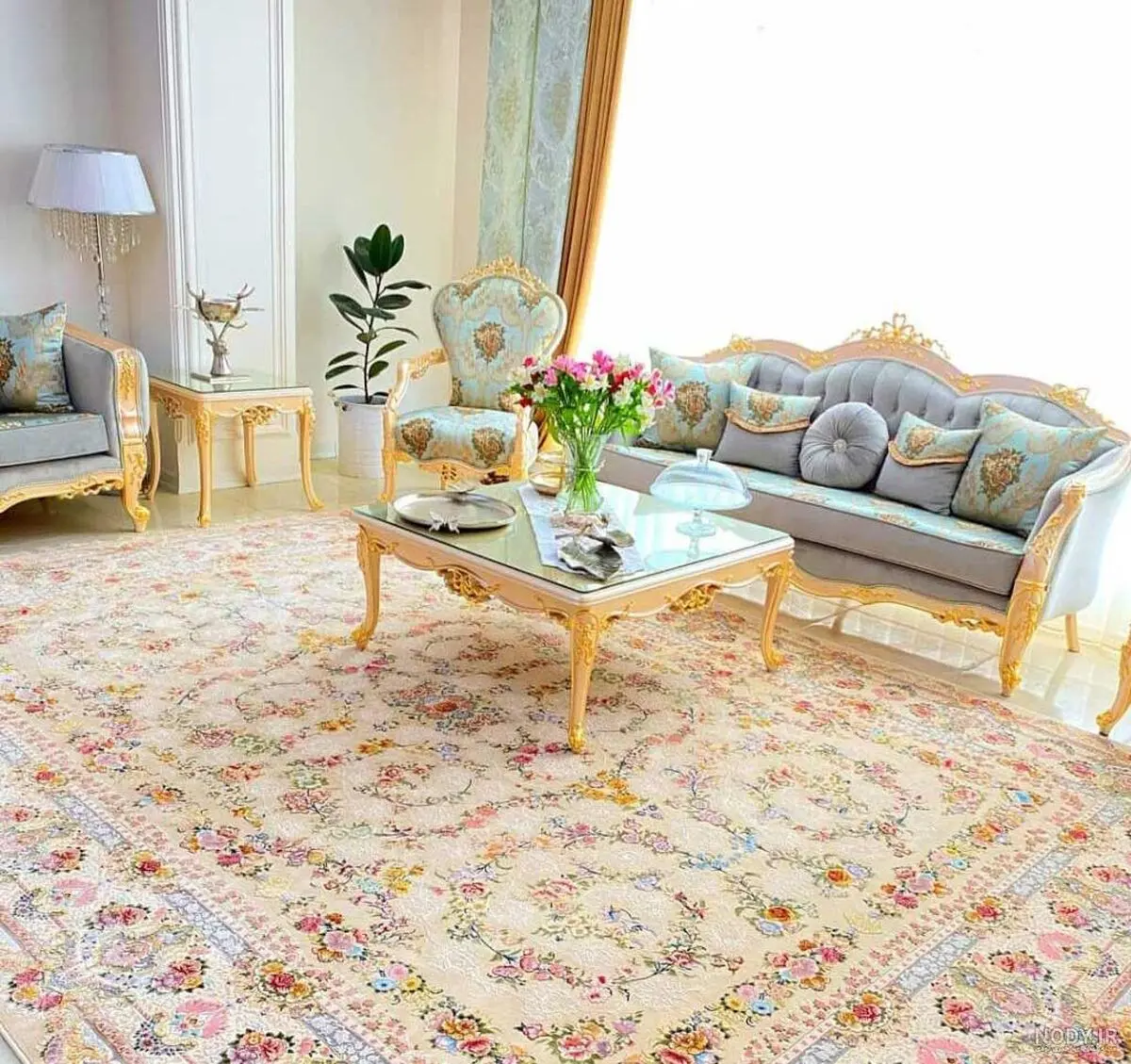 nody-راهنمای-جامع-چیدمان-فرش-پذیرایی-مربع-ایده-چیدمان-1736384957