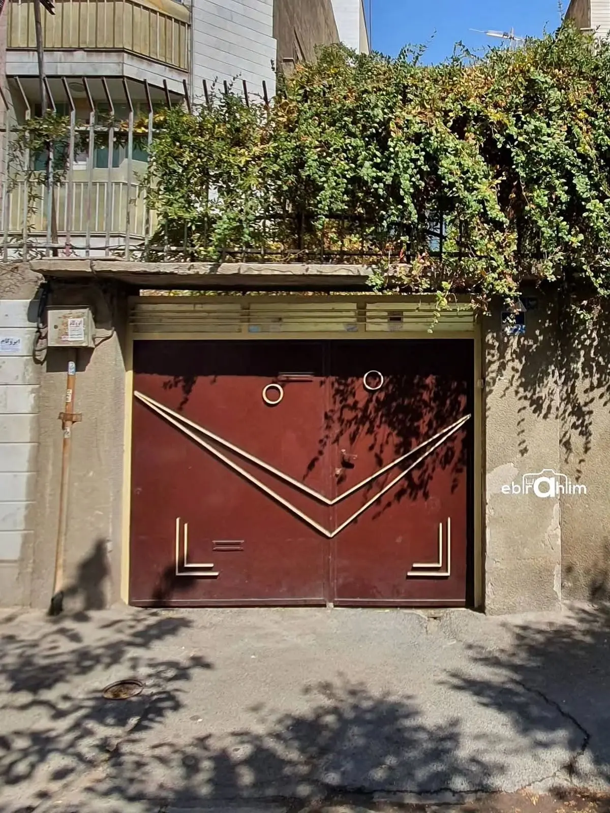 چرا دیگه در های ورودی رو این_شکلی درست نمیکنن؟؟نظرتون چیه؟؟عکس@ebrahim_azarpour ———————————————@ (1)