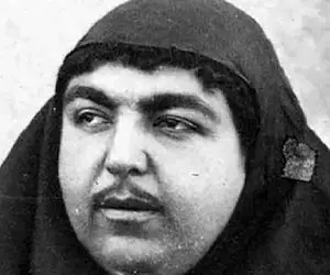 چاق و سبیلو باش تا خواستنی باشی! دلیل چاقی و سبیل داشتن زنان قاجاری چه بود؟