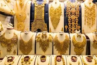 پیش‌بینی قیمت طلا و سکه شنبه ۱۵ آذر ۱۴۰۴ / صعود تند بازار ادامه دارد یا افت می‌کند؟