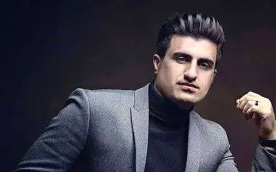 آوازمحلی؛ محسن لرستانی با آهنگ بی وفایی خودش همینطوری اشک میریزه