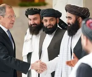 وقتی عرب با احمد الشرع داعشی کنار می‌آید چرا شرق با طالبان صمیمی نشود؟