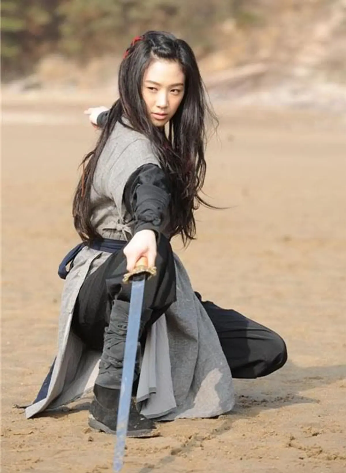 Jung.Ryeo-won.full.65788