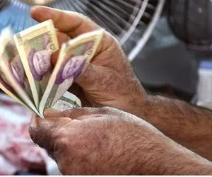 خبر تازه برای بازنشستگان؛ افزایش حقوق در راه است؟