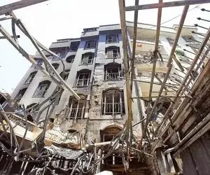 ریزش یک ساختمان در قیام‌دشت تهران