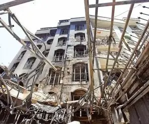 ریزش یک ساختمان در قیام‌دشت تهران