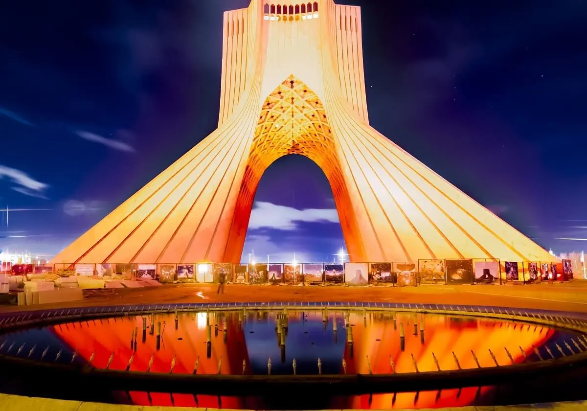 قیمت-بلیط-برج-آزادی-تهران
