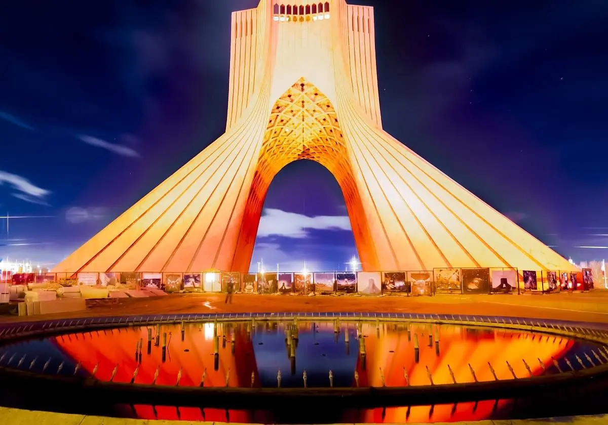 قیمت-بلیط-برج-آزادی-تهران