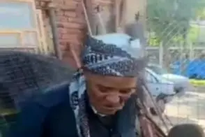 آواز جگرسوز؛ پیرمرد زاغه نشین با لباس محلیش وخوندنش قلب همه رو به تپش انداخت