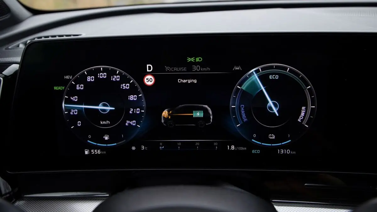 Kia Sportage PHEV 2022-14