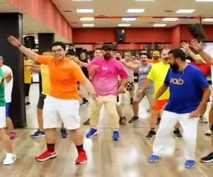 آواز شاد؛ مربی باشگاه مردونه برا لاغریشون چالش رقص گذاشت از استعداد شاگرداش در عجبه