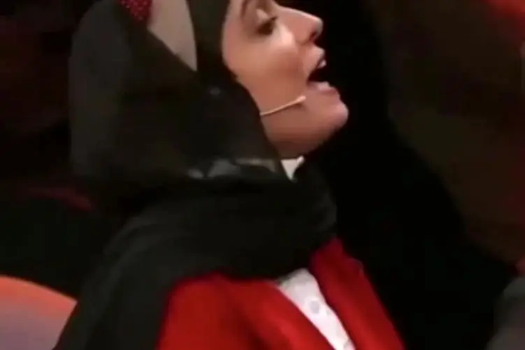 آواز معروفا؛ الیکا عبدالرزاقی کره الاغ آوردیم دخترتونو بردیم میخونه ملت مبهوتن