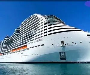 کشتی‌های خفن؛ این کشتی تفریحی هم استخر داره هم مرکز خرید وسط دریا میتونی بری خرید کنی