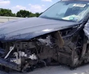 تصادف سنگین بی ام و سری ٣ در تقاطع! | ویدیو