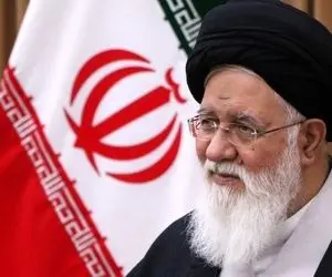 (ویدئو) بغض آیت الله علم‌الهدی در مراسم تشییع پیکر رئیس جمهور فقید