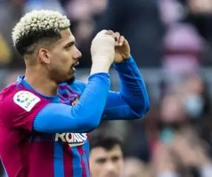 ستاره آینده دار تا 2026 با بارسلونا تمدید کرد