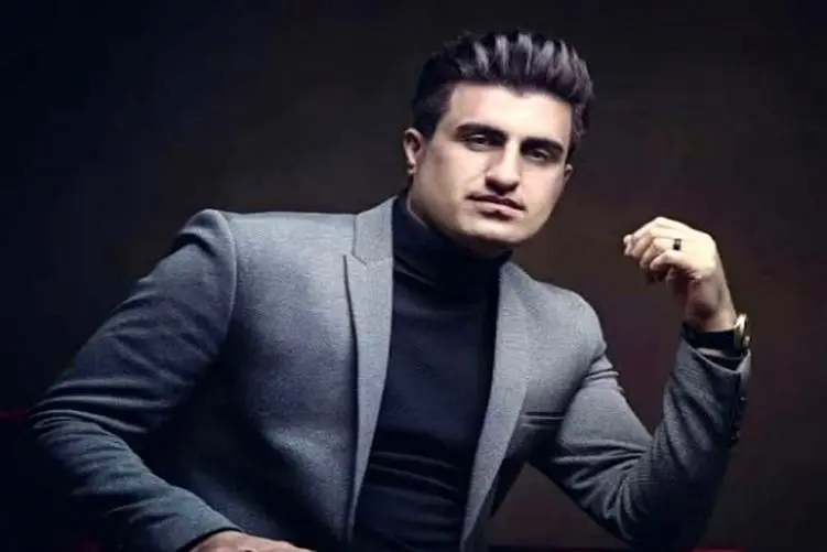 آواز لاتی؛ لرستانی ریتم آهنگشم لاتی نباشه متنش باید باشه حالشو میگیرمشو پلی کردن توپ