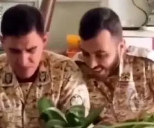 آواز محلی؛ بنازم سرباز وطن انگار حنجره اشو منبت کاری کردن انقد خفن خوند ماهسون ایرانه