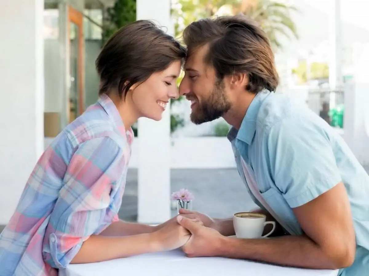 نشانه-های-عشق-در-مردان-درونگرا