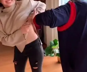 دختره خالکوبی کرده ببین باباش باهاش چیکار میکنه! / ویدیو