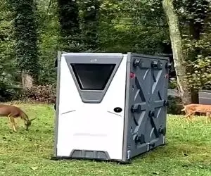 معماری خلاقانه؛ اینو دیدنی آدم میگه مینی یخچاله ولی از بغل بازش میکنه میشه چادر کمپ