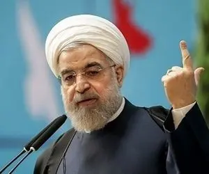 روحانی: تا اسم عراقچی آمد، قیمت دلار دو هزار تومان کم شد