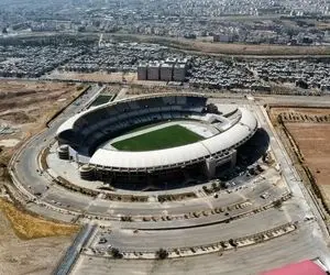 دربی استقلال و پرسپولیس 1000 کیلیومتر آن طرف آزادی