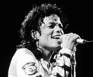 آواز مایکلی؛ پیشگویی مایکل جکسون تو این آهنگش که سی سال پیش خونده و الانو شرح میده