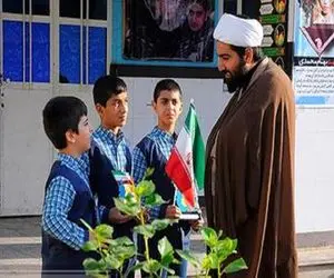 دلیل استخدام این همه طلبه در آموزش و پرورش چیست؟!