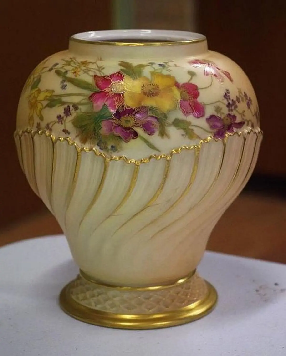 گلدان چینی شیک