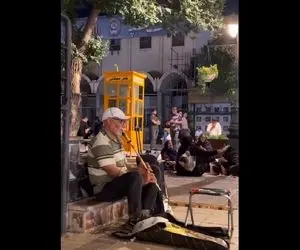 آواز خیابانی؛ ببینید پیرمرد ریش پرفسوری چه نی سوزناک و دلنشینی زد مردم حصیر انداختن