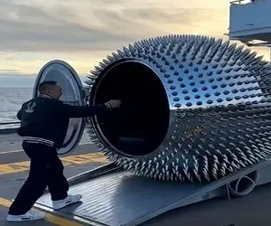 معماری خلاقانه؛ زیر دریایی توپی ساختن باهاش بی خطر از وسط نهنگ ها رد میشه