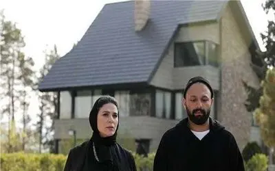 معماری خلاقانه؛ نگاهی به خونه دوبلکس و شاهانه سحر دولتشاهی با عتیقه جاتی که شاه نداشت