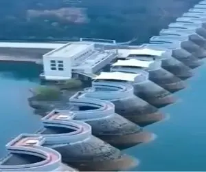 معماری خلاقانه؛ بزرگترین سد دنیا رو تو چین ساختن که گردش زمین رو کند میکنه