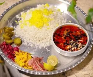 طرز تهیه خورشت خلال کرمانشاهی؛ ترفندهای خوشمزه تر شدن آن