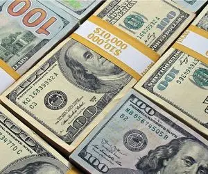 پیش بینی قیمت دلار دوشنبه ۱۳ بهمن ۱۴۰۴؛  دلار تحت تاثیر اخبار سیاسی قرار گرفت
