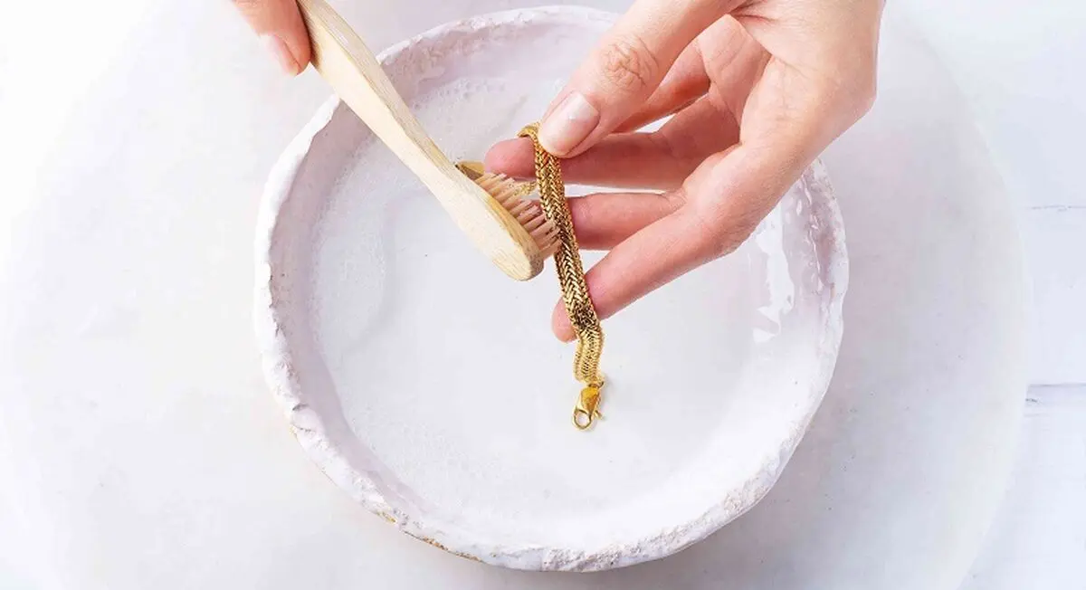 cleaning-tarnished-gold00